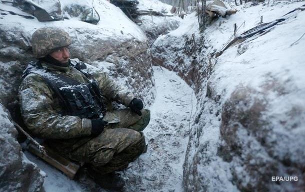 Порошенко: На Донбассе погибли 10 тысяч украинцев