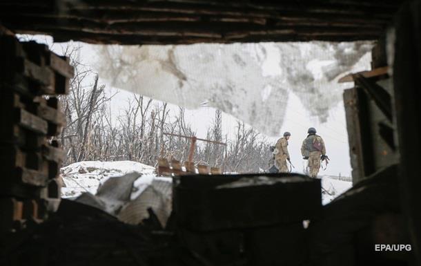 В зоне АТО двое военных подорвались на мине