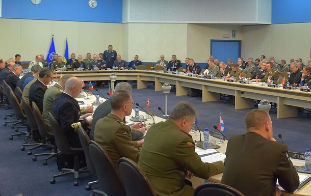 Київ розповів НАТО про сценарії загострення конфлікту