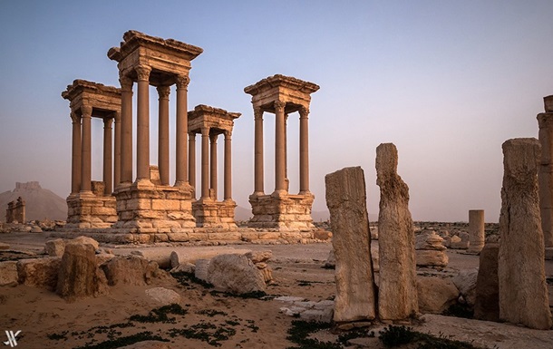 ИГИЛ частично разрушило Римский театр в Пальмире