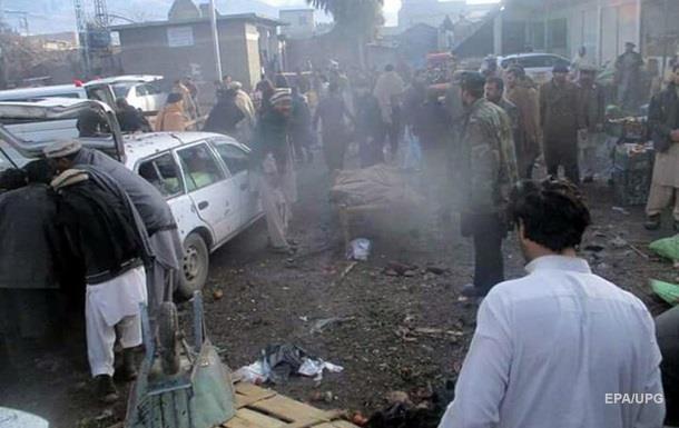 В Пакистане десятки человек погибли от взрыва на рынке