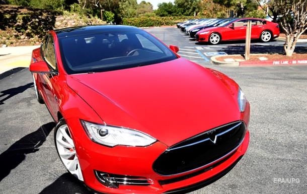Tesla установила рекорд по дальности пробега электрокара - СМИ