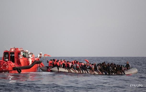 В Средиземном море за сутки спасли 1300 мигрантов