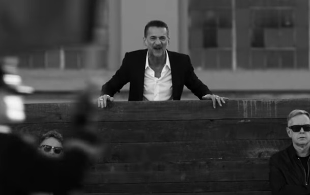 Depeche Mode показала новий  революційний  кліп