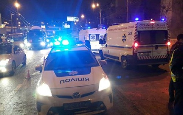 ДТП в Хмельницькому з автобусом і швидкою, є постраждалі
