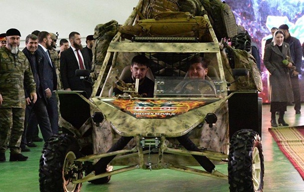 Кадиров випробував військові баггі виробництва Чечні