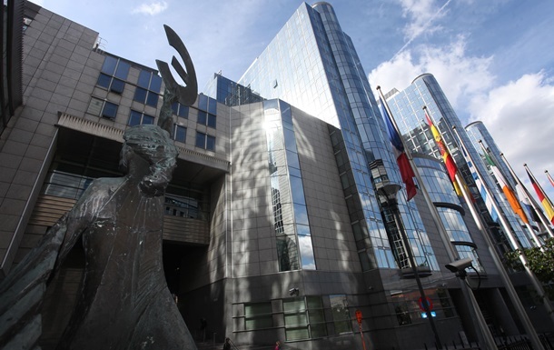 У Європарламенті днями розглянуть безвіз з Києвом