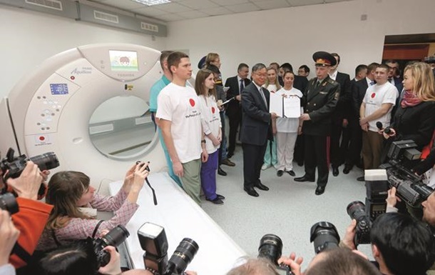 Японское правительство передало украинским военным томограф Toshiba