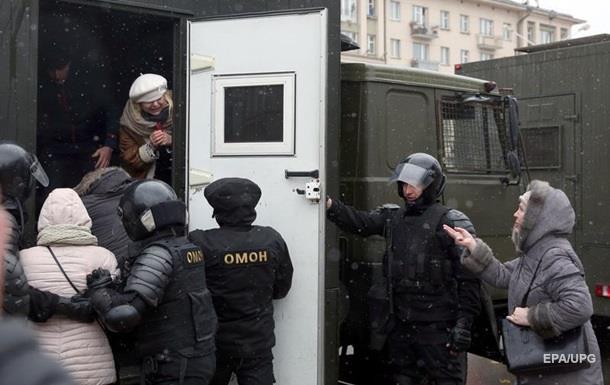 Беспилотник снял массовые задержания в Минске