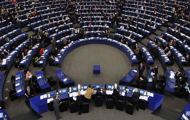 Європарламент проголосував за безвіз Україні