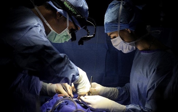 В Індії провели операцію дитині з вісьмома кінцівками