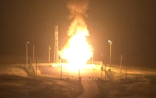 США успешно испытали межконтинентальную ракету 