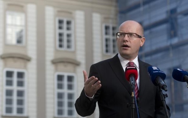 Премьер Чехии передумал отправлять правительство в отставку