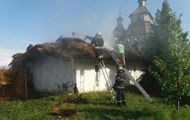 На Хортице горел музей  Запорожская Сечь 