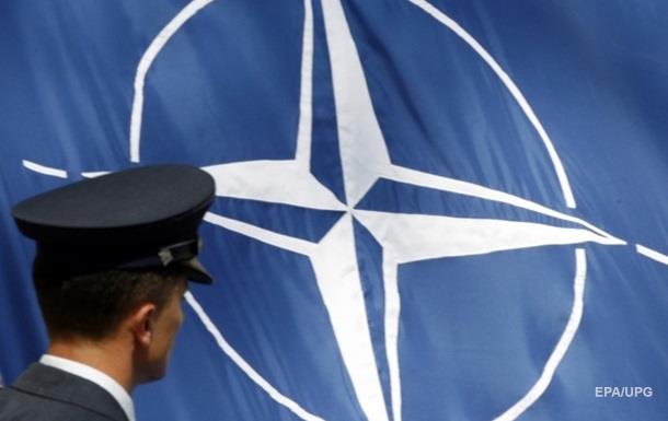 Киев отдал НАТО доклад о связях РФ с террористами