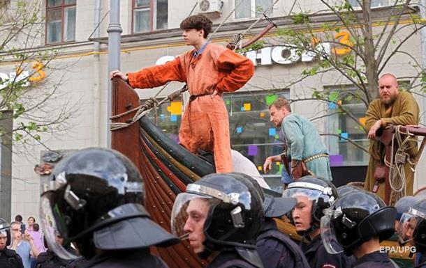 Підсумки 12.06: Протести в РФ і режим НС для Львова