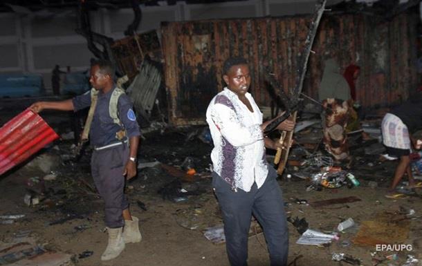 В Сомали исламисты убили 17 человек и захватили заложников