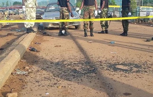 В Нигерии смертницы взорвали 12 человек