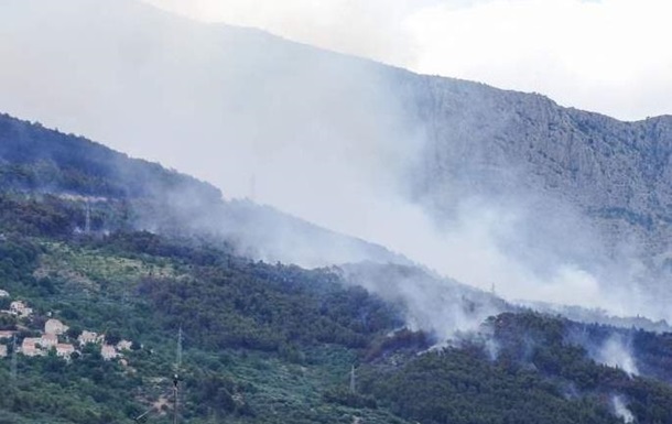У Хорватії через пожежі евакуювали сотні туристів