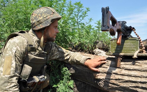 У зоні АТО стало менше обстрілів, поранений один боєць - штаб