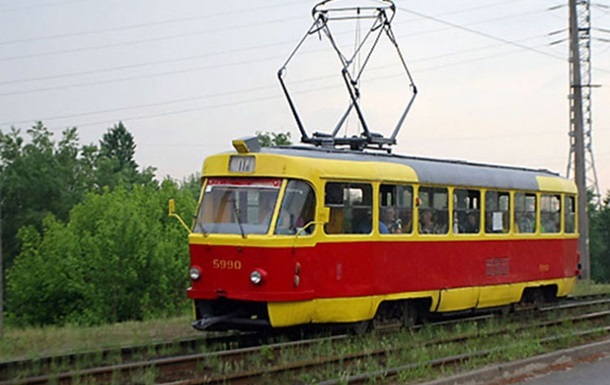 В Харькове трамвай задавил пешехода в наушниках