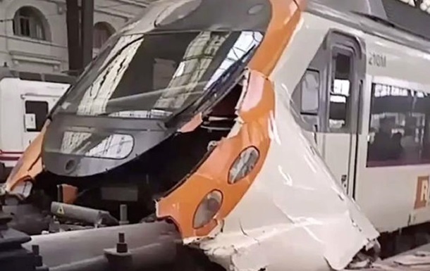 У Барселоні поїзд в їхав у платформу: 48 поранених