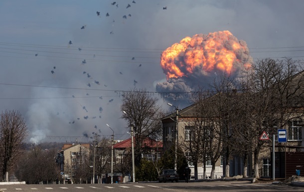 В Балаклее новый взрыв на складе боеприпасов: ранен военный