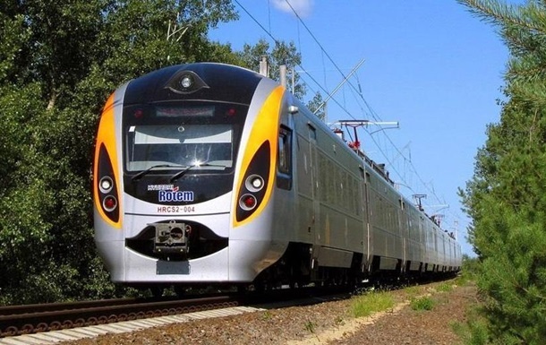 Из Киева запустили второй поезд в Польшу