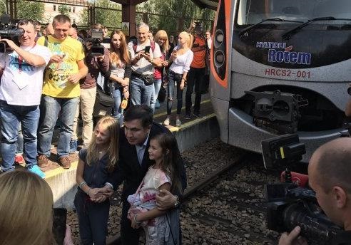 Возвращение Саакашвили: пять моментов, вызывающих недоумение