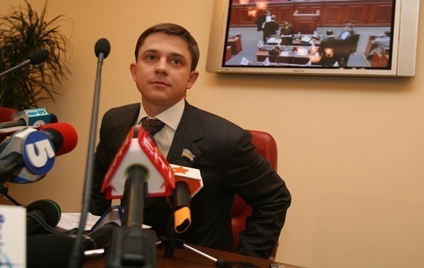 Луценко підписав підозру Довгому