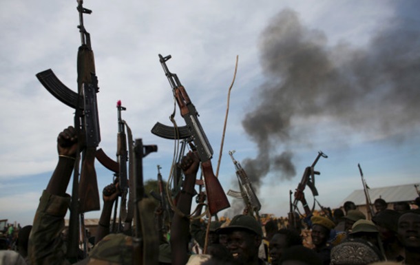 СНБО: Украина остановила поставки оружия Южному Судану