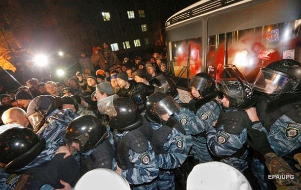 Экс-командиру Беркута сообщили о подозрении за разгон Майдана