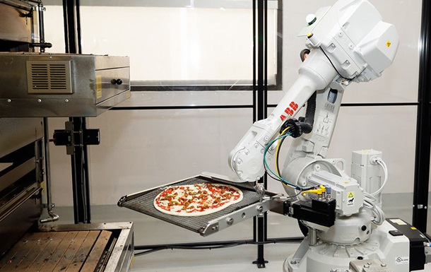 Стартап з виробництва піци роботами залучив $48 млн