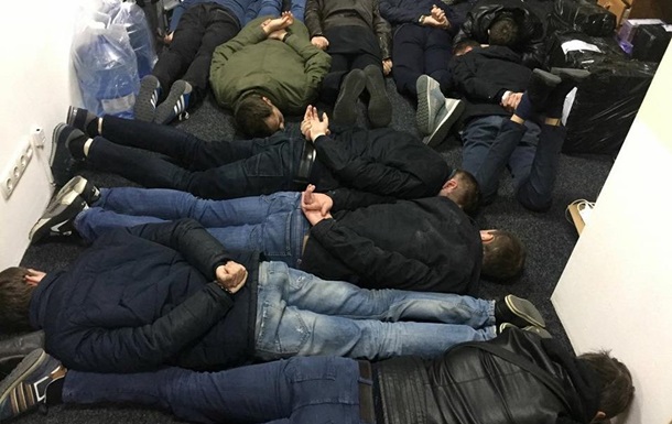 В Киеве задержали  коллекторов , выманивших миллионы