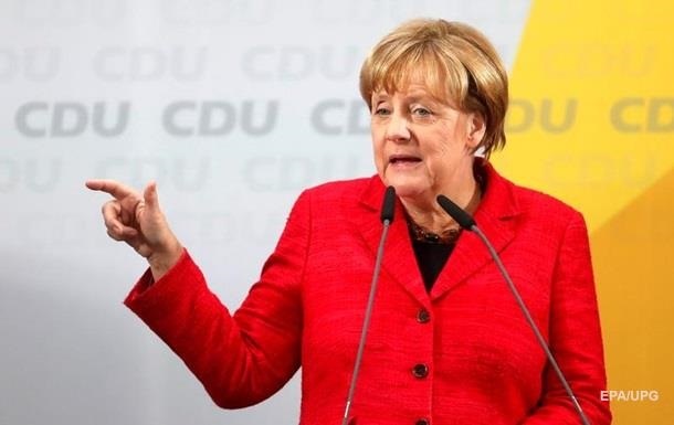 Рейтинг партии Меркель упал до минимума за последние шесть лет