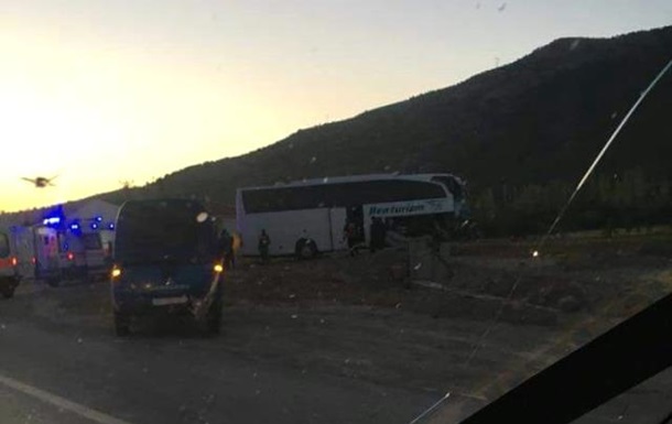 В Турции более 20 туристов пострадали в ДТП