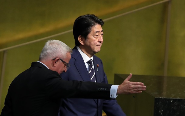Японский премьер обещает быть жестче в отношении КНДР