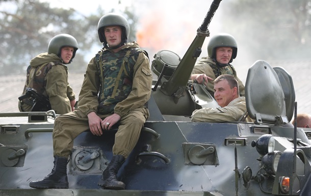 Россия проводит военные учения в Крыму