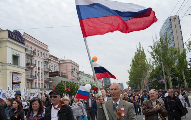 Опитування: Більш як половина росіян негативно ставляться до України