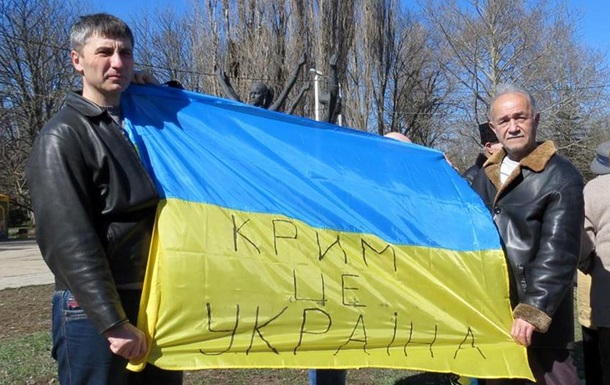 Чотири відсотки кримчан розмовляють вдома українською - опитування 
