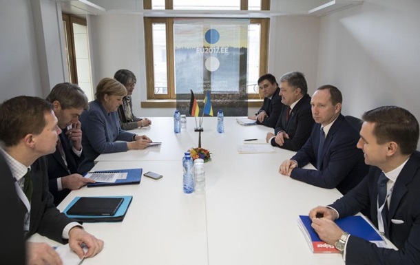 Порошенко и Меркель обсудили размещение миротворцев на Донбассе