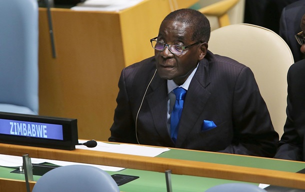 Мугабе наостанок виплатять $10 млн