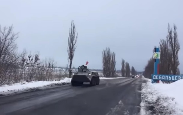 Военная колонна уехала из Луганска в ДНР - СМИ