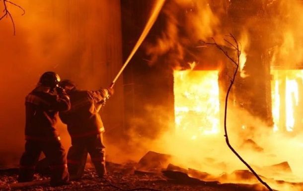 В Одессе горел склад бытовой химии