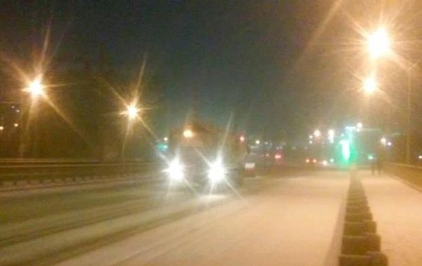 Львів засипало снігом