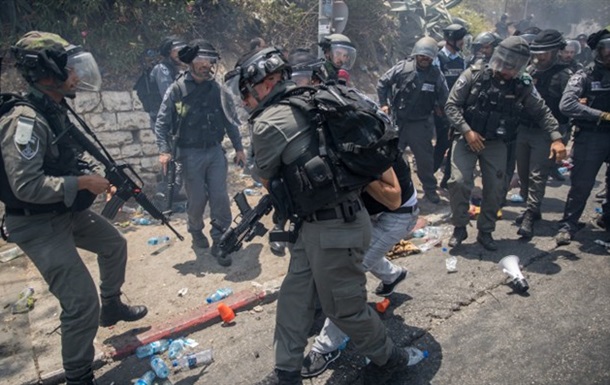 На улицах Иерусалима начались беспорядки после указа Трампа