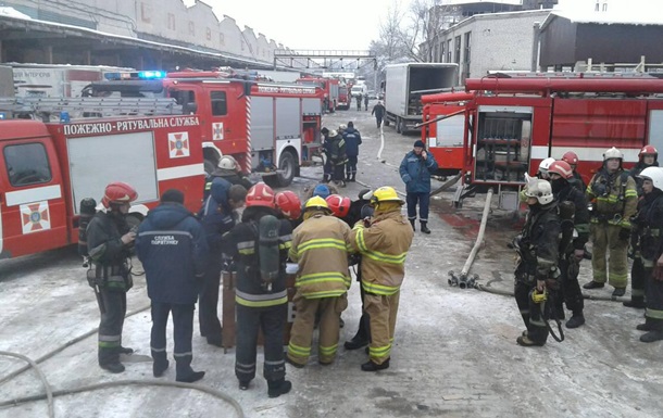 Во Львове горели склады с замороженной рыбой