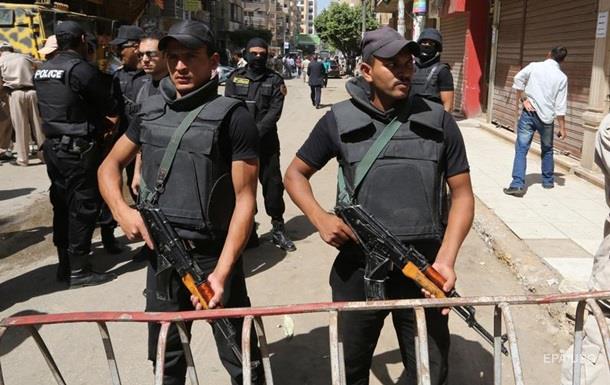 В Египте трое полицейских погибли в перестрелке возле церкви
