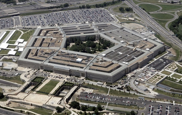 Пентагон відкинув звинувачення в підтримці бойовиків ІД у Сирії