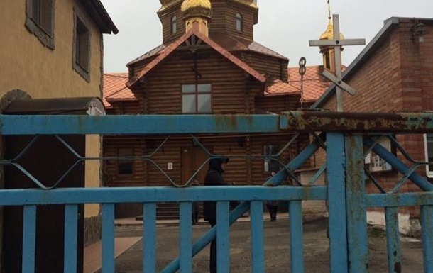 У Запоріжжі біля храму УПЦ МП побили через ляльку двох чоловіків